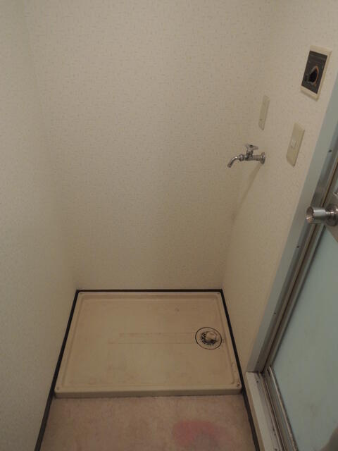 イーストパーク胡録台の洗面所|洗濯機置場