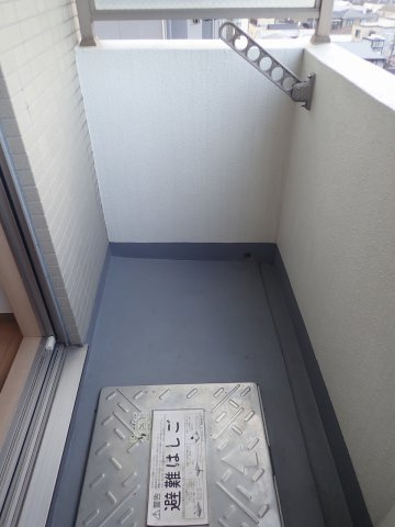 メインステージ本駒込駅前のバルコニー