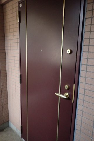 メインステージ本駒込駅前の玄関