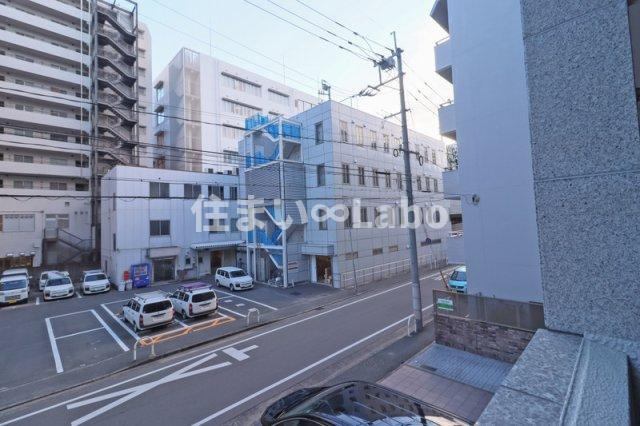 福岡市中央区舞鶴１丁目の賃貸マンションのバルコニー