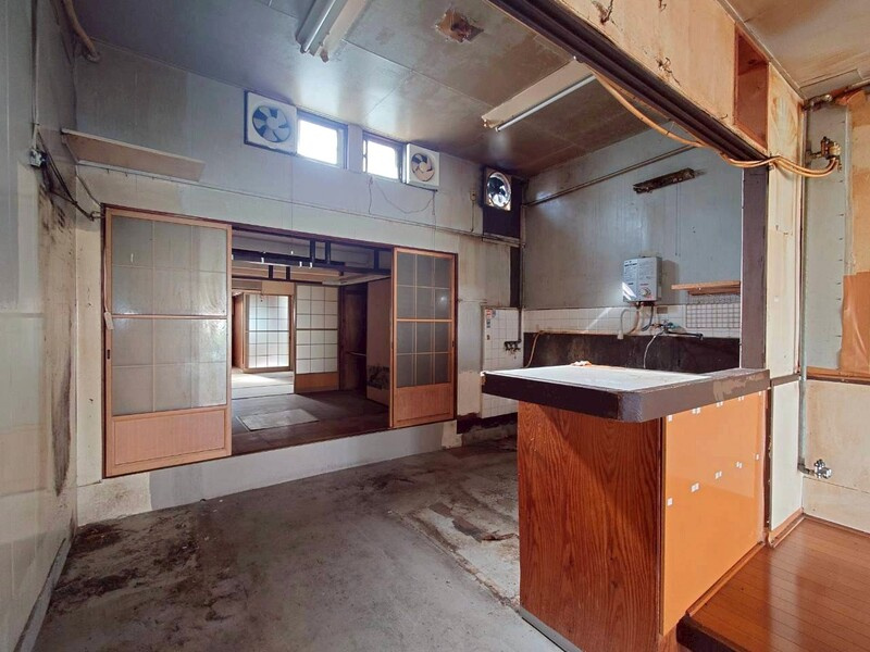 大阪市都島区大東町１丁目の店舗の内装