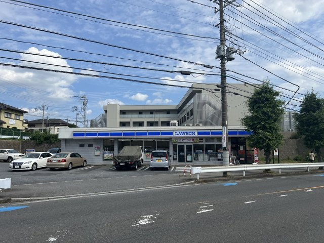 ローソン勝田台北店 380m