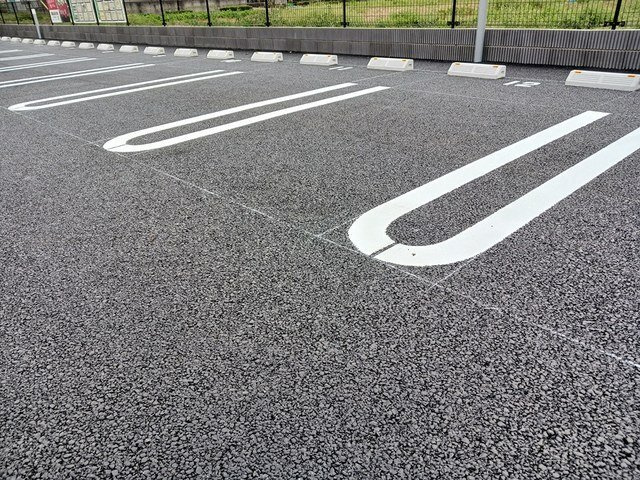 クリスタル・Ⅰの駐車場