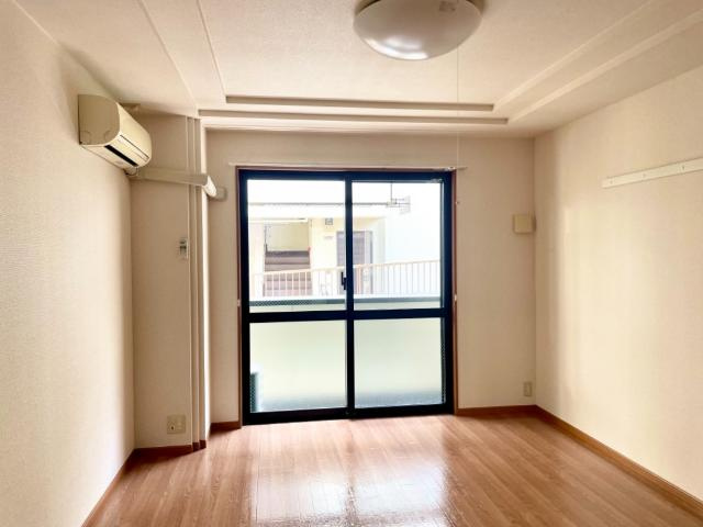 ロイヤルヒルズ宮崎台の内装|室内