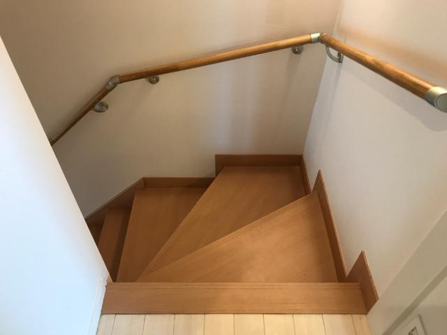 マンダリーヌの内装|階段