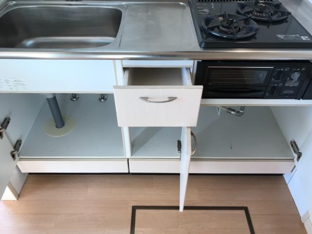 リヴィール・ワンのキッチン|収納たっぷり