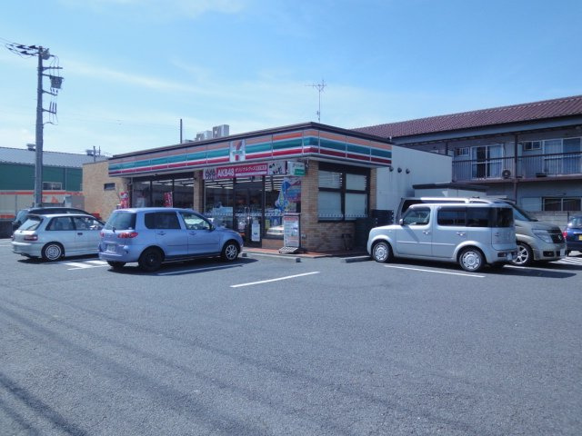 エスト　ガーデニアの周辺|セブンイレブン三郷戸ケ崎店まで884ｍ