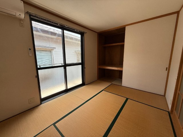 スティルライフ黒髪の玄関