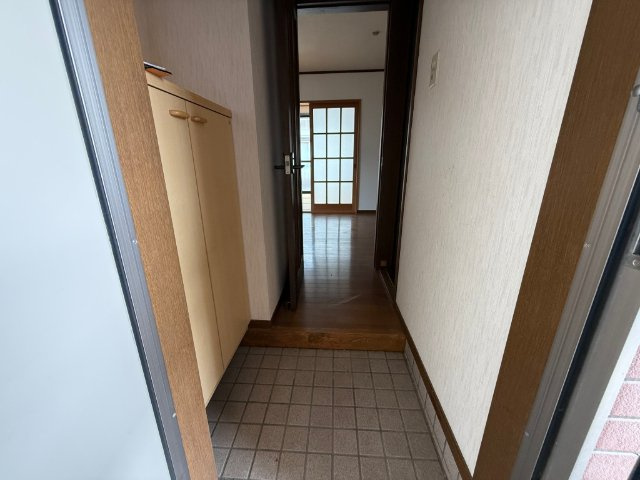 スティルライフ黒髪の玄関