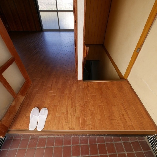大川二戸一の玄関