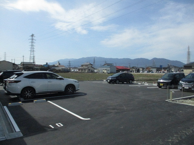 グレイスの駐車場
