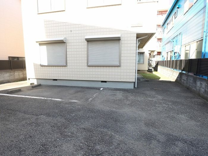 カトルヤマジュの駐車場
