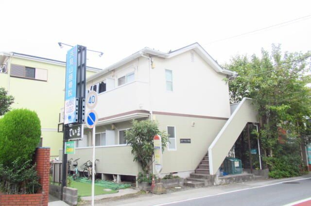 メローフラッツ湘南の外観