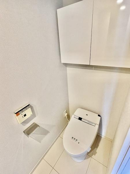 ピアース三軒茶屋のトイレ|トイレ内に手洗いあり