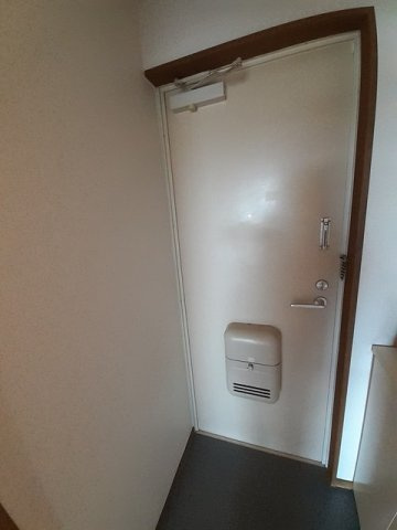 コーポラス蔵羅の玄関|玄関です