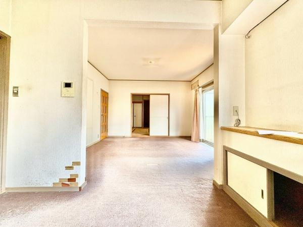 【居間・リビング】 | 垂水区つつじが丘5丁目　中古戸建