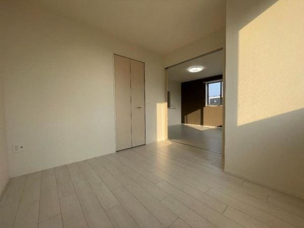 【洋室】 | モアレディ