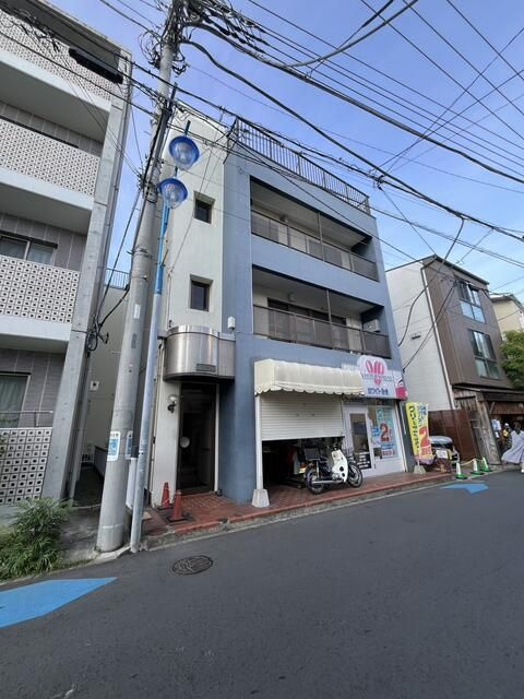 落合ビルの外観