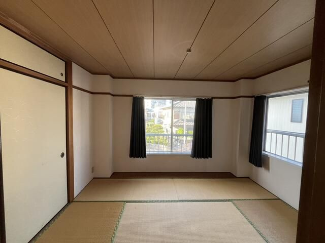 落合ビルの寝室