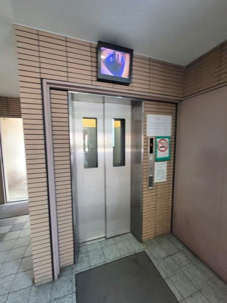 メゾンドラフィネのエントランス