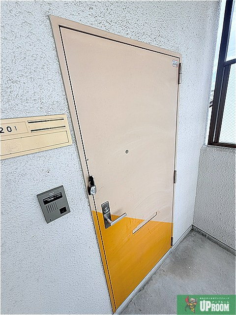 ユーワハイツの玄関