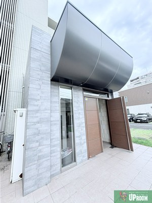 ラヴァーチェ徳川のエントランス