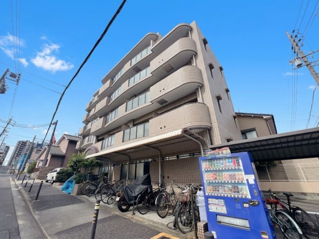 ビハーラ白壁の外観