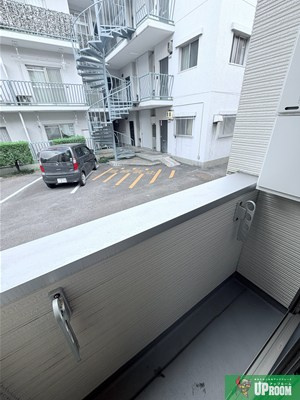 サンプラスハイム大曽根のバルコニー