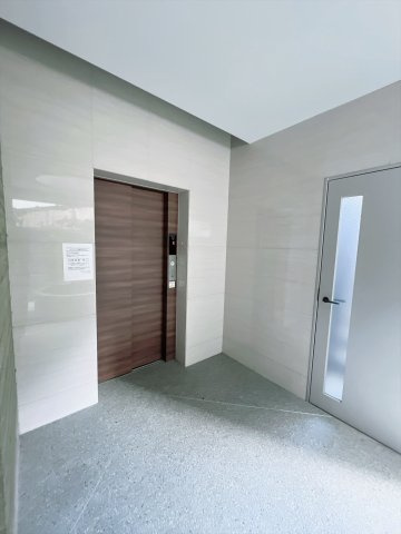 NEO JAPANESQUE出来町の居間・リビング