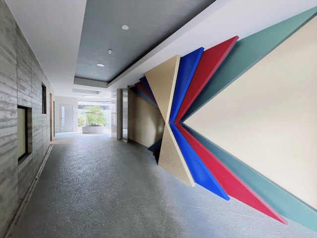 NEO JAPANESQUE出来町のエントランス