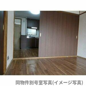 徳川園ウエストマンションの玄関