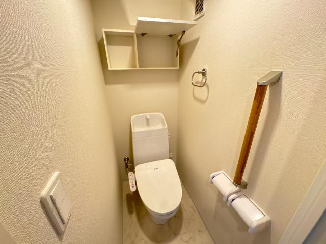 ラ　カーサ明倫のトイレ|シャワー付トイレ