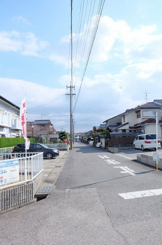 ファミール柏原の周辺
