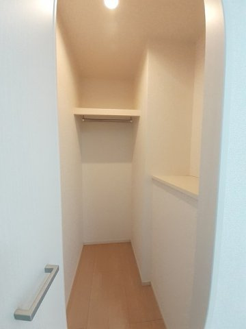 オネスティの内装