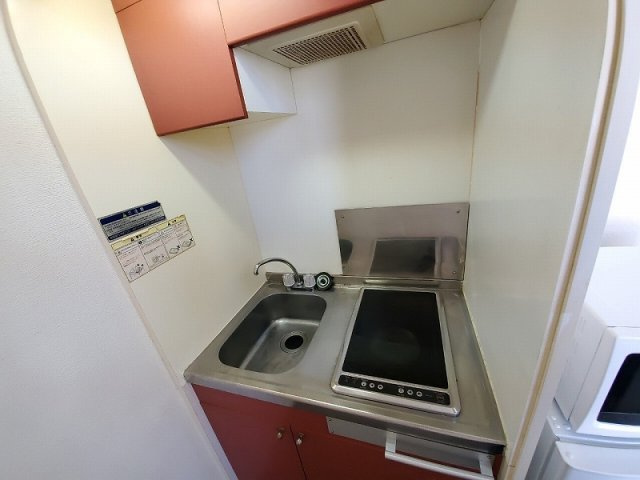レオパレスＣｒｅｓｔのキッチン