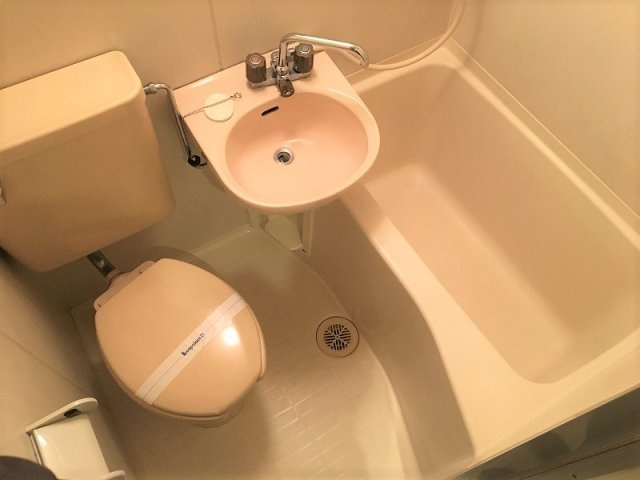 レオパレスエクセル領家の浴室