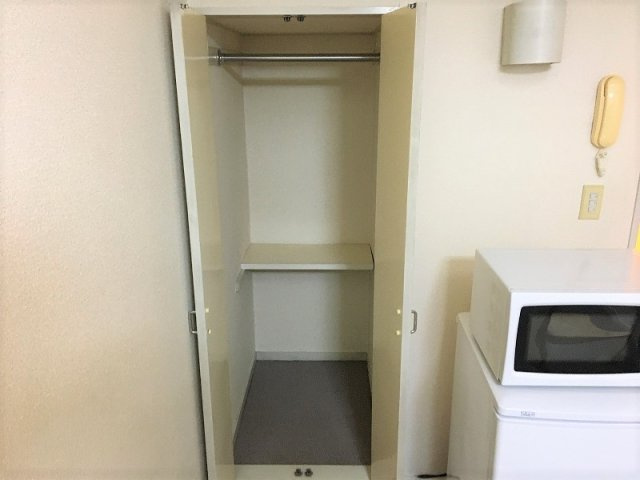 レオパレスエクセル領家の内装