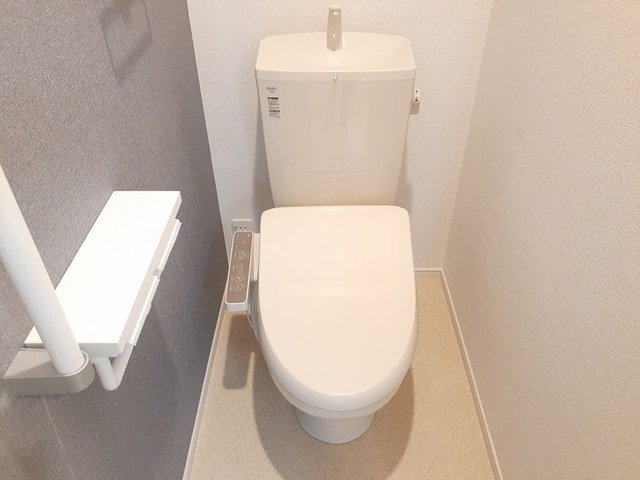 オランジェリーのトイレ|清潔感のあるトイレです