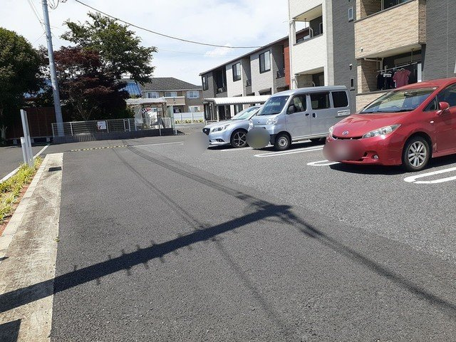 リヴェールの駐車場|駐車スペースもあります