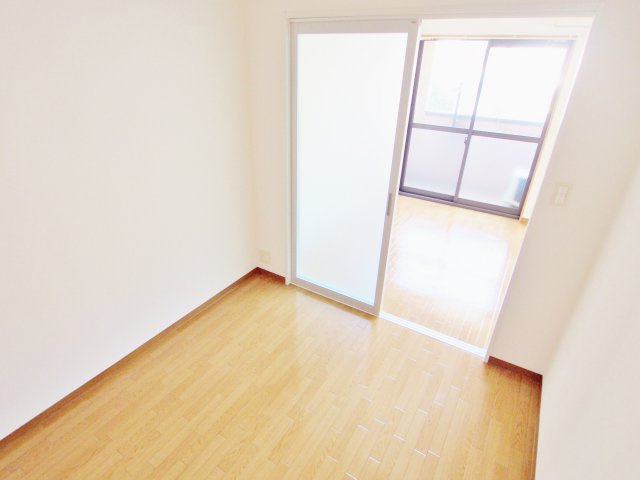 AMBITIOUS高志の洋室