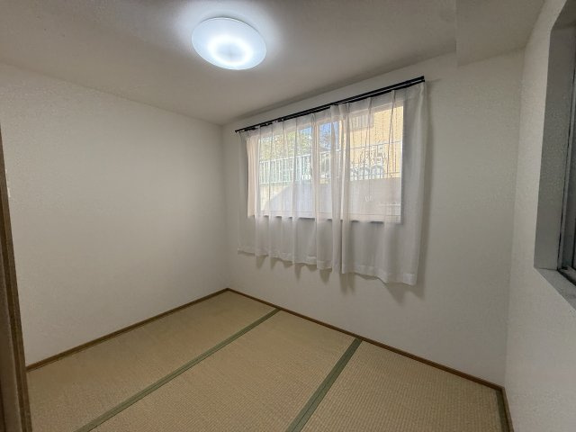 田上台　中古戸建の和室|明るい和室です