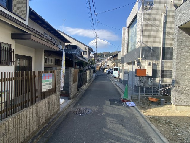 浄土寺上馬場町 中古戸建の前面道路含む現地写真