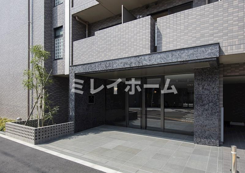ルーブル下丸子参番館のエントランス