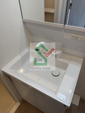 シュロス練馬高野台の独立洗面台