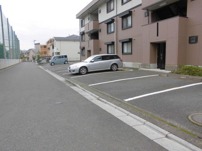 【駐車場】 | ピュアロータス | 駐車場があります
