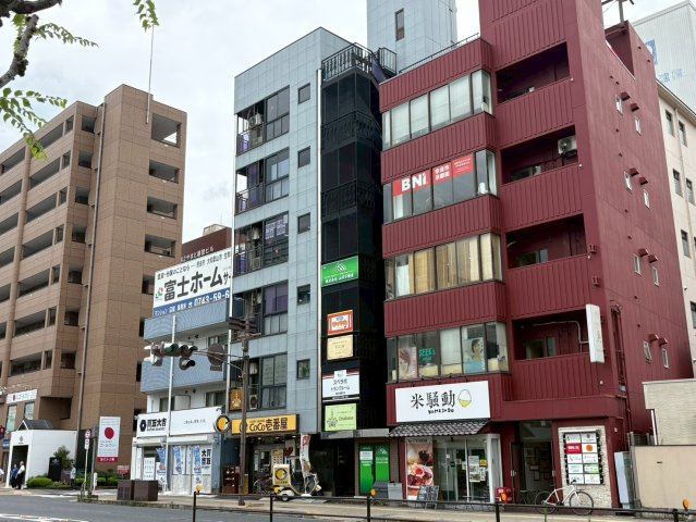 奈良市大宮町　新大宮駅前1棟ビルの外観