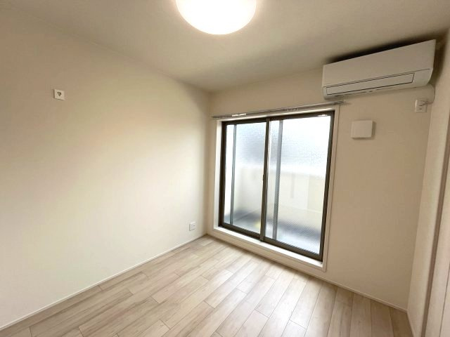 フジパレス弥刀Ⅴ番館の洋室