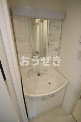 リライア阪東橋ＷＥＳＴの洗面所| 