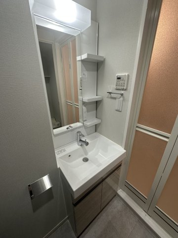 アルファコート町屋の独立洗面台|※別部屋の参考写真です