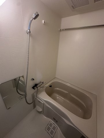 アルファコート町屋の浴室|※別部屋の参考写真です